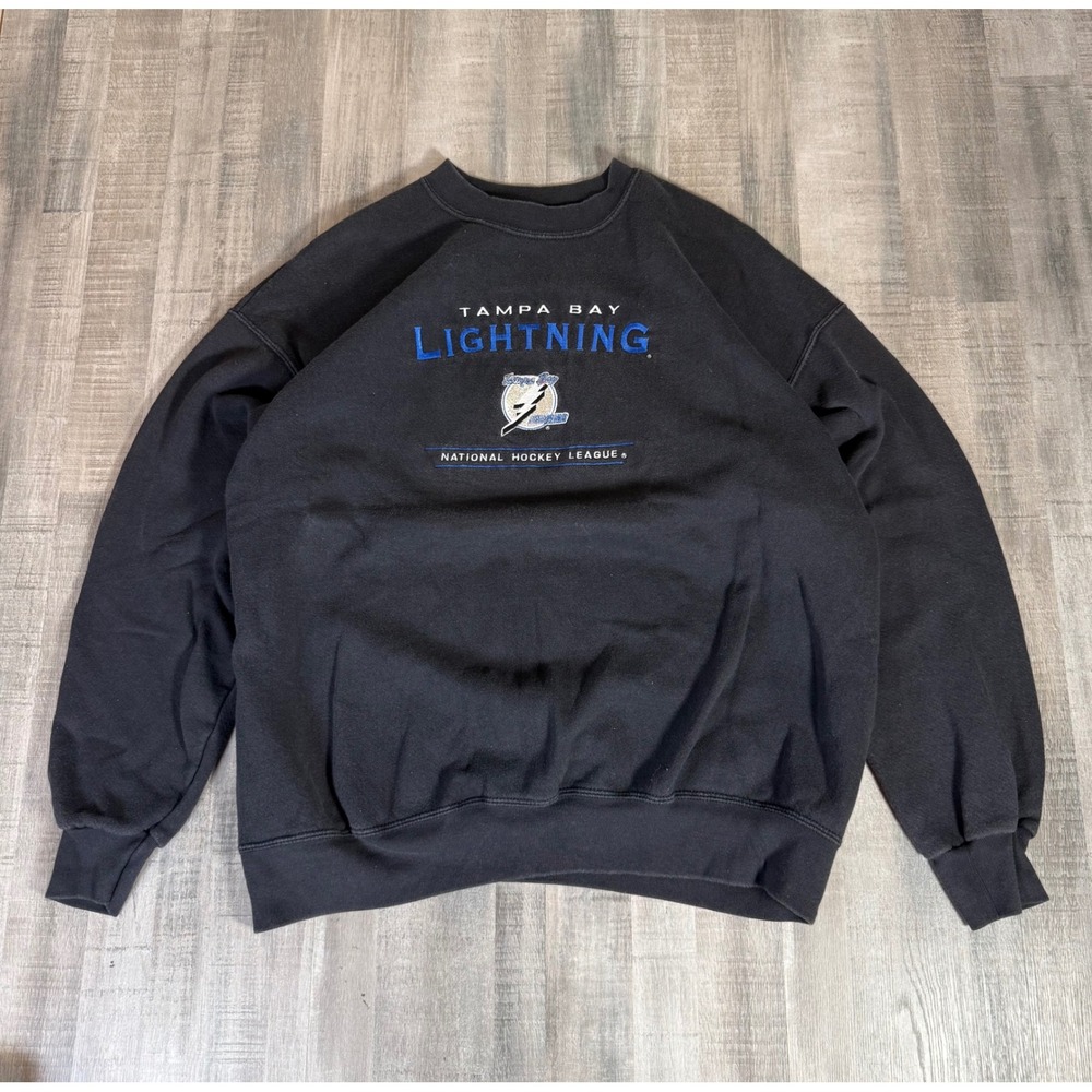 Vintage Tampa Bay Lightning NHL Embroidered Black Crewneck Sweatshirt XL 90s